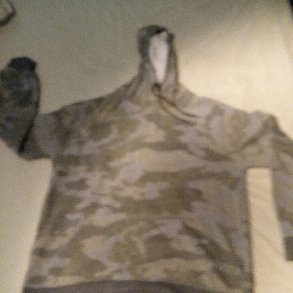 Camo hoody sweatshirt
